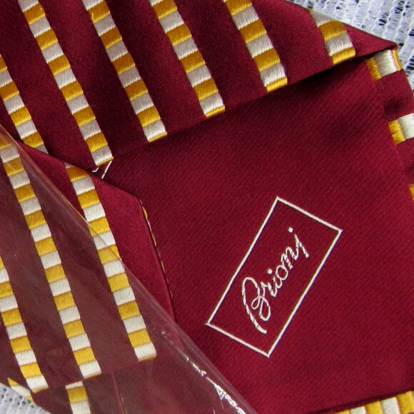 🆕BRIONI Gold/Red Geometric Striped Silk LUXURY Tie HANDMADE ITALY - Picture 6 of 10